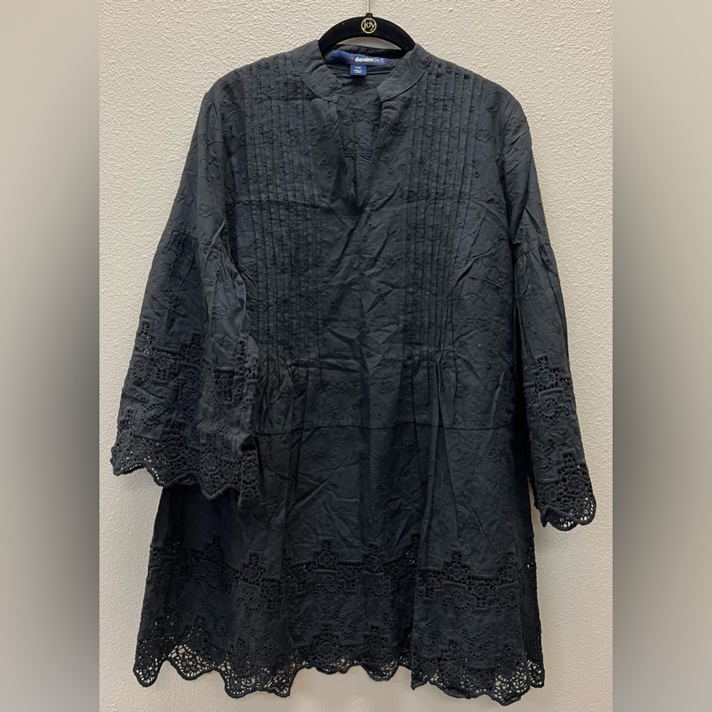 Denim 24/7 Black Textured Top or Dress refer to Measurements 14W New no tags